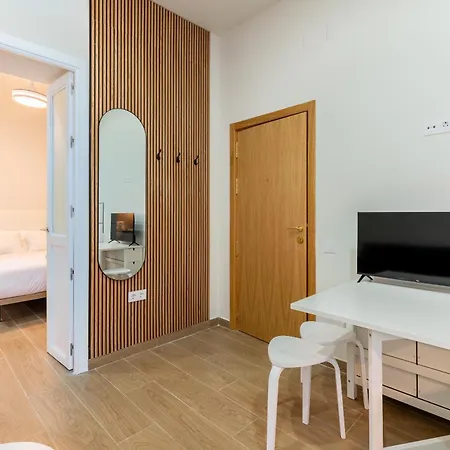 דירה Aoa Triana Loft