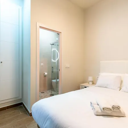Aoa Triana Loft דירה *